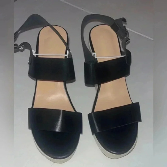 Women’s Wedge Sandal NEW - Picture 3 of 3